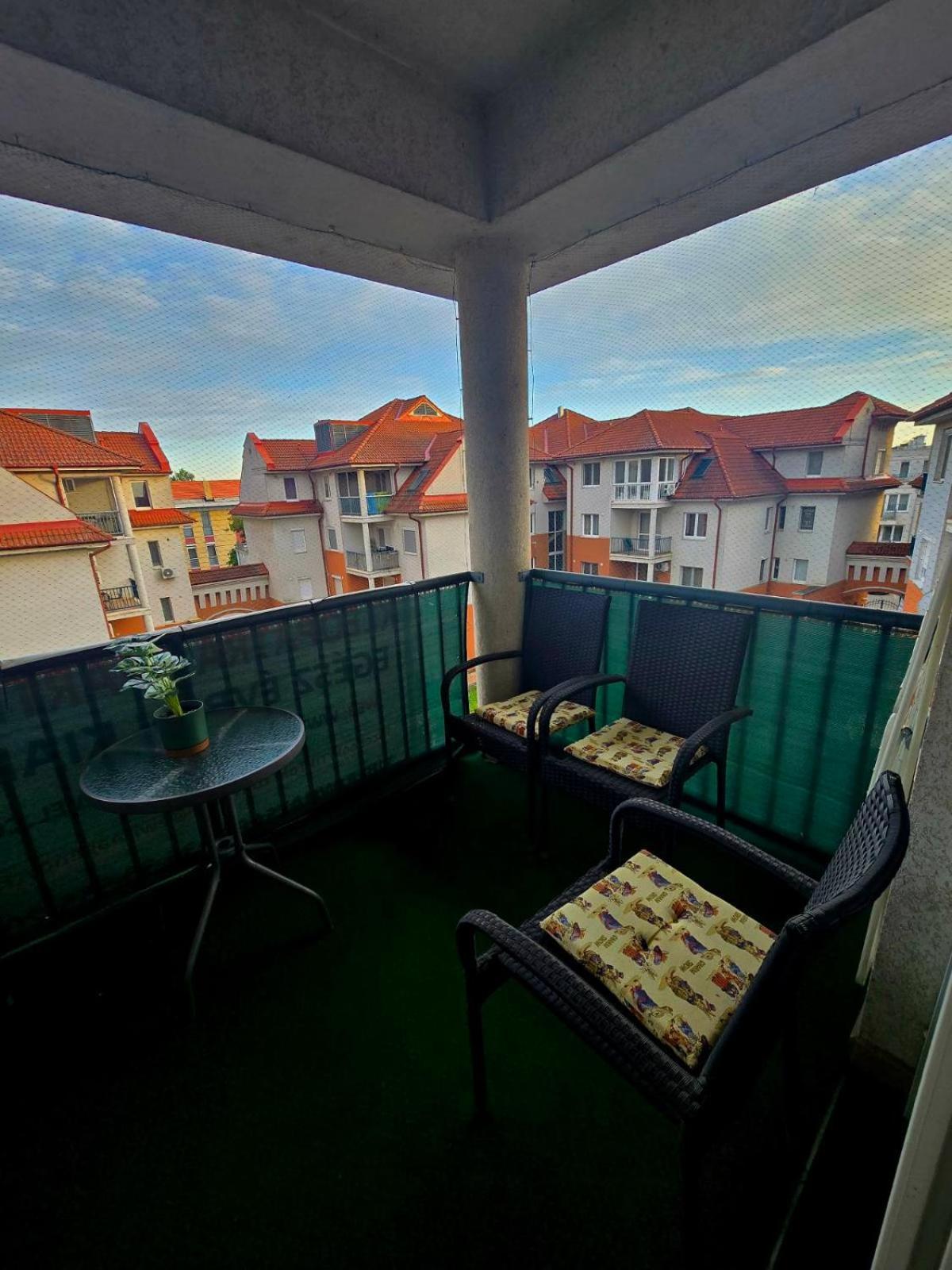 Kleopatra Apartman Хайдусобосло Экстерьер фото